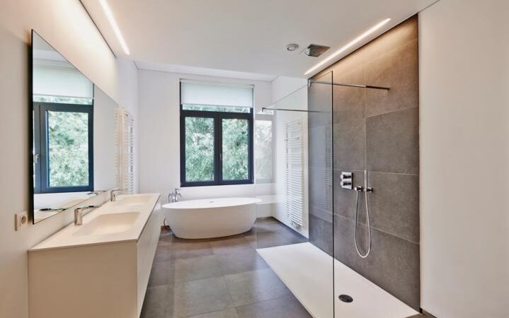 Badezimmer modern gestalten – platzsparende Lösungen und durchdachte Planung